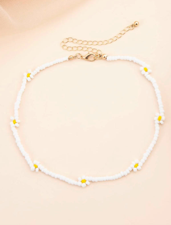 White Floral Beaded Necklace
